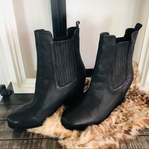 MATIKO for Anthropologie Wedge Chelsea leather